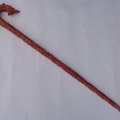 Gậy gỗ batoong chống cho người già -Đầu rồng thân trạm rồng- gỗ hương tự nhiên BTNK DAICAT Hàng chính hãng