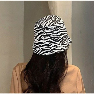 Mũ vành bò sữa 2 mặt phong cách trẻ trung