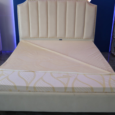 Nệm cao su thiên nhiên Aroma Latex 180x200x5cm