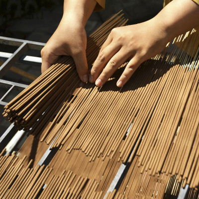 Nhang Sen Hương Xưa Liên Tâm 38cm 90 cây - Ít khói, 100% Từ Quế Hồi thiên nhiên