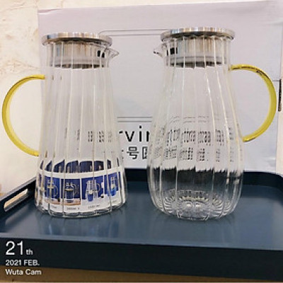 Bình nước thủy tinh chịu nhiệt sọc quai vàng