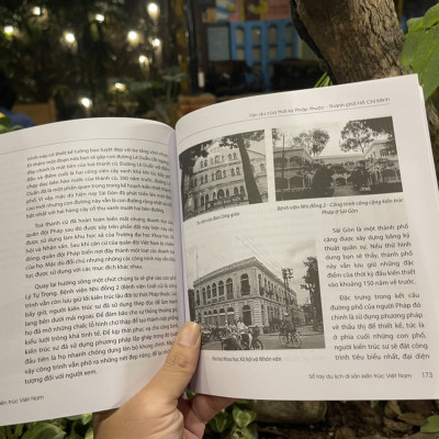 SỔ TAY DU LỊCH DI SẢN KIẾN TRÚC VIỆT NAM - TOMODA HIROMICHI - Việt Nguyễn, Khánh Huyền dịch - NXB Xây dựng - Bìa mềm