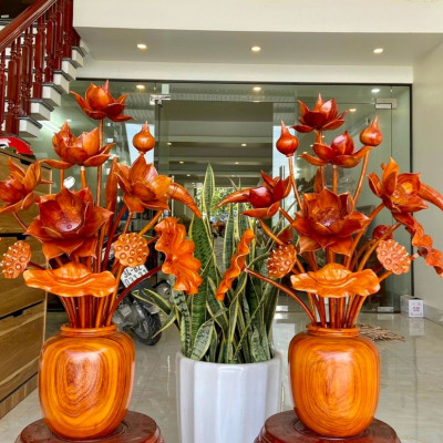 1 bình hoa sen 17 cành hoa lá gương ,Trang trí phòng khách phòng thờ ,bằng gỗ hương đỏ đẹp long lanh 