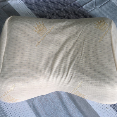 Gối nằm Cao Su Thiên Nhiên Honey Nơ Vạn Thành 38x53x10cm-Êm ái-đàn hồi.