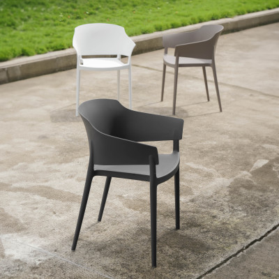 Ghế nhựa đúc, ghế sân vườn có tay vịn