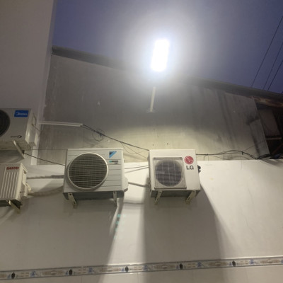 Đèn đường năng lượng mặt trời liền thể MK-66300 300W