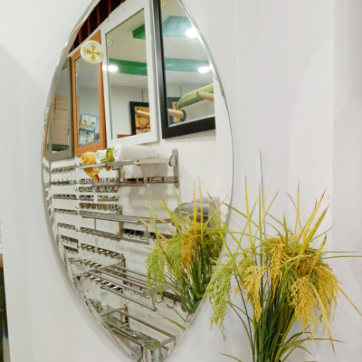 Gương soi Kibath hình chiếc lá KT 50x100 cm, KB-227