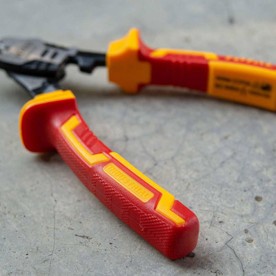 KÌM CẮT CÁP CÁCH ĐIỆN 6"/160MM TOTAL THTIP2761 - HÀNG CHÍNH HÃNG