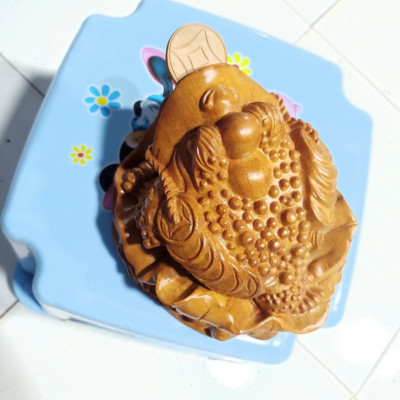 Tượng Thiền thừ phong thủy bằng gỗ bách xanh thơm nức kt 15×13×11cm