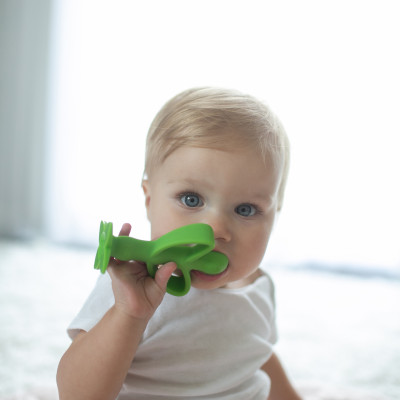 [ TE224 ] Ngậm nướu hình hạt đậu xanh, 100% Silicone - Dr.Brown