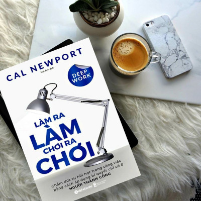 Trạm Đọc Official | Làm Ra Làm, Chơi Ra Chơi (Tái bản )