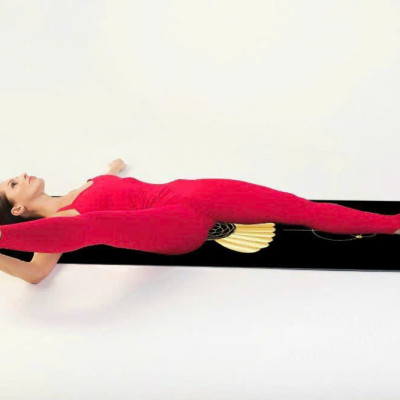 Thảm tập yoga chính hãng Yvonne, Sticky Venus (TẶNG KÈM 3 PHẦN QUÀ) dày 4mm bề mặt nhám, siêu bám, chống trơn trượt, ưa mồ hôi