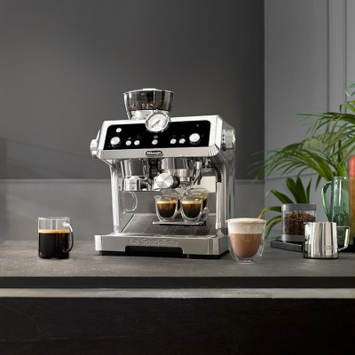 Máy Pha Cà Phê DeLonghi EC9355.M - Hàng Chính Hãng