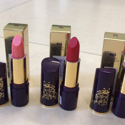Son thỏi mịn môi lâu phai Naris Ceniciente Lipstick Nhật Bản 3g (#104: Đỏ cherry) + Móc khóa
