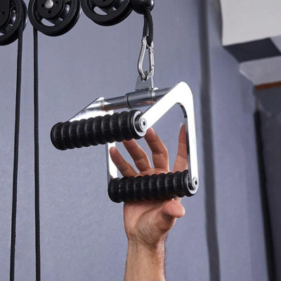 Tay Cầm Chữ V Kéo Cáp Tập Lưng Xô Tại Phòng GYM