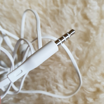 Tai Nghe Dành Cho Điện Thoại VSmart Aris - Jack Chuẩn 3.5mm - Âm Thanh Sống Động - Bass Khoẻ - Hàng Chính Hãng