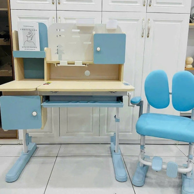 Bàn học sinh thông minh đa năng, nâng hạ tay quay, điều chỉnh góc nghiêng, chống lóa Tundo CTA23 ngang 95cm