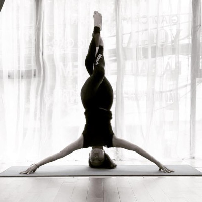 Thảm Tập Yoga Định Tuyến 2 Lớp miDoctor + Bao Đựng Thảm Tập Yoga Định Tuyến + Dây Buộc Thảm Tập Yoga (màu ngẫu nhiên)