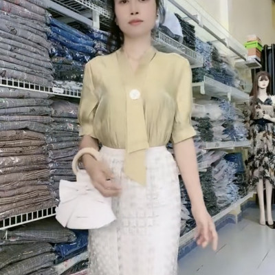 Set áo váy công sở cao cấp Myqlothing họa tiết hoa tao nhã.