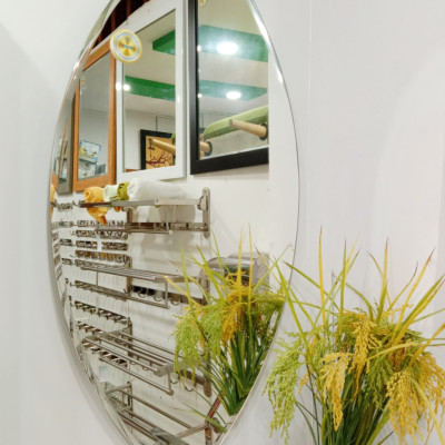 Gương soi Kibath hình chiếc lá KT 50x100 cm, KB-227