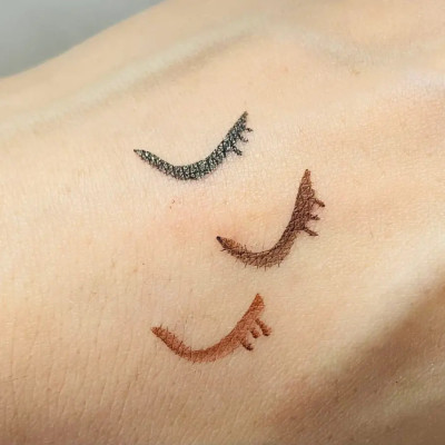 Bút kẻ mắt nước KOJI Spring Heart Liquid Eyeliner