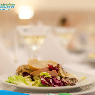 Nước uống ion kiềm thương hiệu ionLife 4.5L thùng 4 chai công nghệ Nhật bản khỏe ruột mát da