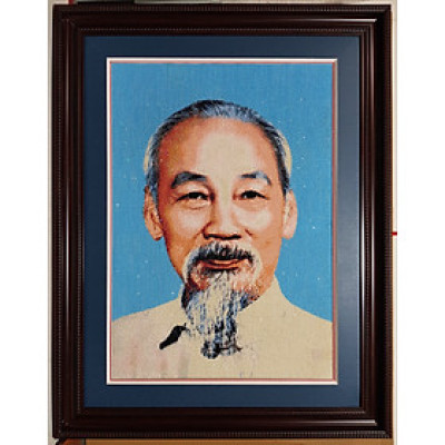 Chân dung HỒ CHỦ TỊCH -Tranh thêu chữ thập