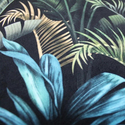 SCATTER BOX vỏ gối cao cấp nhập khẩu Ireland Anh Quốc WILD FLORA màu BLACK/ GREEN kích thước 45X45CM phong cách cổ điển