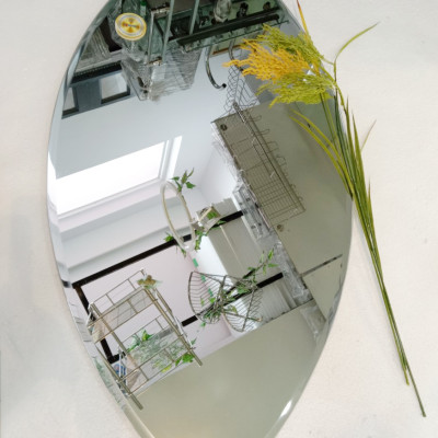 Gương soi Kibath hình chiếc lá KT 50x100 cm, KB-227