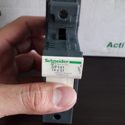 DF141 Đế cầu chì Schneider 1P 50A 14 X 51 mm