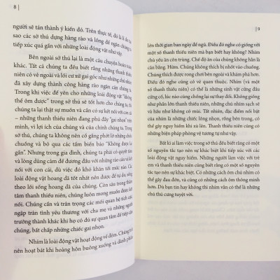 Combo 2 cuốn: Làm Thế Nào Để Ôm Một Chú Nhím - 12 Bí Quyết Kết Nối Với Trẻ Vị Thành Niên + Chưa Một Lần Đau Sao Là Tuổi Trẻ