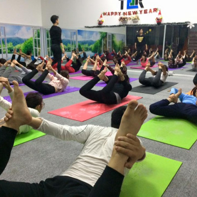 Thảm Yoga Định Tuyến 2 Lớp 6mm miDoctor + Bao Đựng Thảm Yoga Định Tuyến + Dây Buộc (Màu Ngẫu Nhiên)