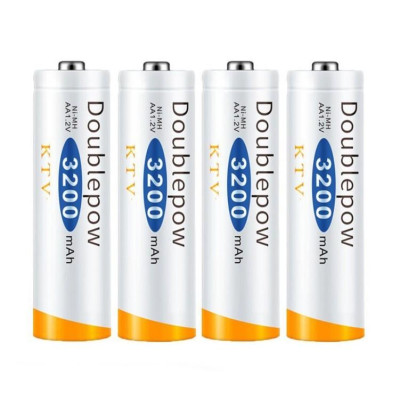 Combo Sạc Tự Ngắt Thông Minh UK83 Đổi Đèn Khi Sạc Đầy Kèm 8 Pin Doublepow 3200Mah Dung Lượng Chuẩn