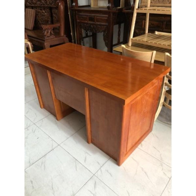 Bàn Làm Việc Gỗ Thông Loại AA Không Mắt Gỗ ( 70 x 1m4 )