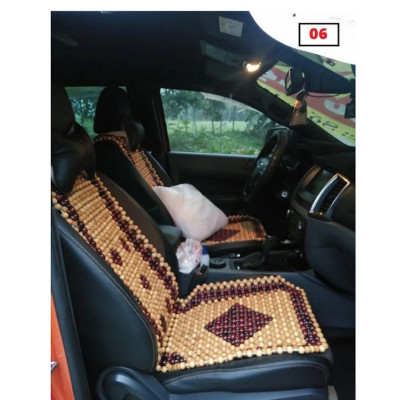 Tấm đệm lót ghế ôtô bằng hạt gỗ thông cao cấp 
