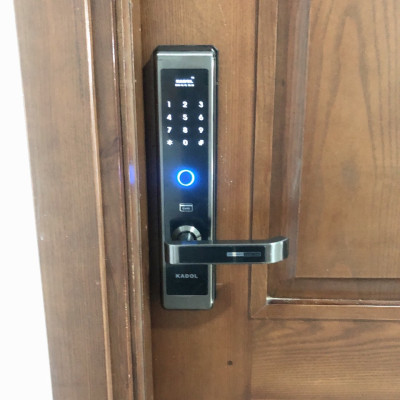 Khóa cửa vân tay Kadol FP39