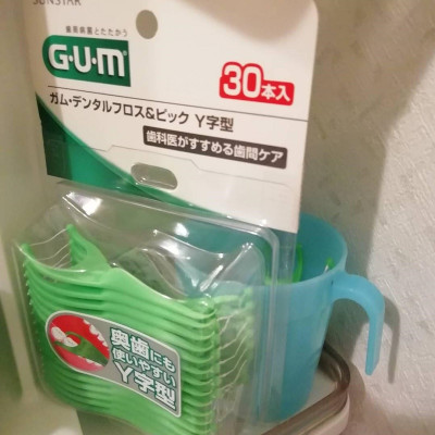 Chỉ nha khoa Sunstar Gum làm sạch các mảng bám giữa kẽ răng - Made in Japan