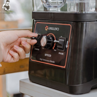 Máy Xay Sinh Tố Công Nghiệp Uniblend UB - 712 ( Hàng Nhập Khẩu)