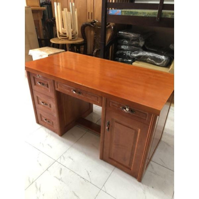 Bàn Làm Việc Gỗ Thông Loại AA Không Mắt Gỗ ( 70 x 1m4 )