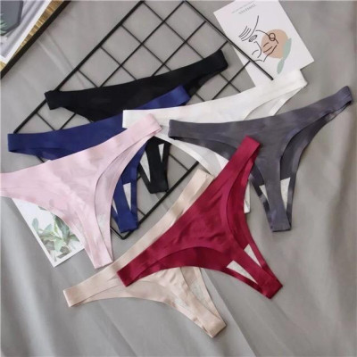 Quần Lót Lọt Khe Bóng Viền Gấp