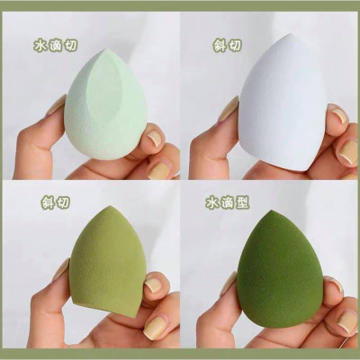 Hộp 4 Bông Mút Trang Điểm