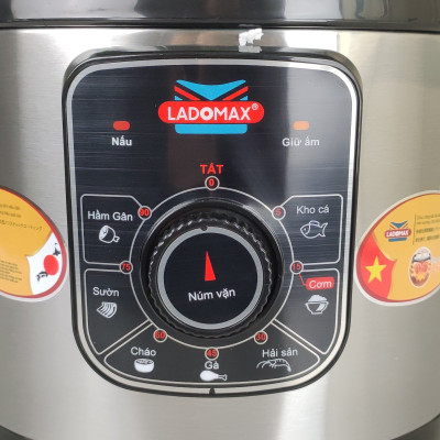 Nồi áp suất điện Ladomax HA-7860 Dung tích 6L kèm khay hấp, công suất 1000W, Màu Inox-Hàng chính hãng