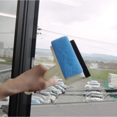 Bàn chải chà cửa kính, tường gạch men nhà tắm Kokubo có móc treo tiện dụng - Hàng nội địa Nhật Bản