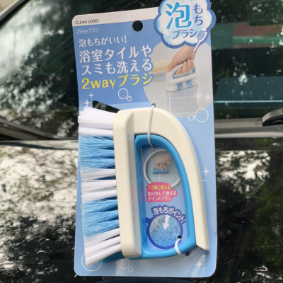 Bàn chải giặt quần áo Kai, lông bàn chải được làm từ các sợi nilon tổng hợp rất bền và dai - nội địa Nhật Bản 