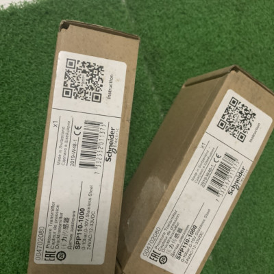 Cảm biến áp suất SPP110 Schneider 004702080, dãi đo 0-10 bar, out 0-10Vdc Chính hãng