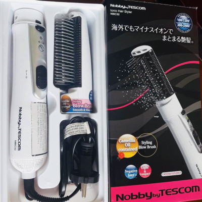 Máy Tạo Kiểu Tóc Bổ Sung Ion Âm Tescom NBIC32 (450W)