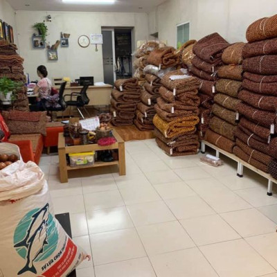 Đệm Lót Ghế Văn Phòng , Ghế Làm Việc Hạt Gỗ Mun ( hình thật )