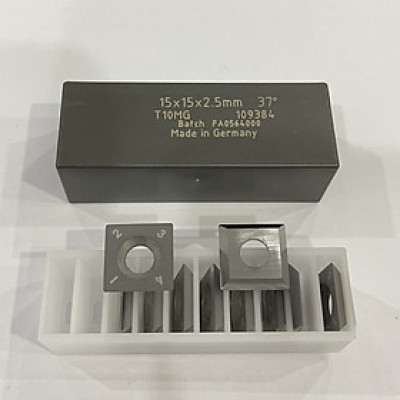 Dao mảnh hợp kim Tigra/Đức 15x15x2.5/D=6.2/37/R0.5/T10MG-109384