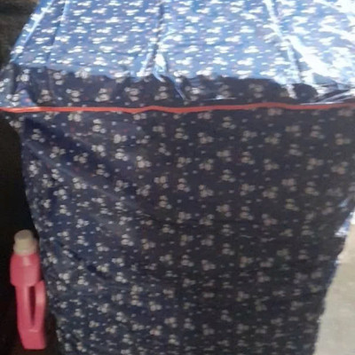 Áo bao máy giặt cửa ngang (trước) cho máy từ 11- 15 kg ,vải dù siêu bền tiện lợi , chống thấm nước , bảo vệ máy giặt dưới mọi thời tiết giao màu ngẫu nhiên