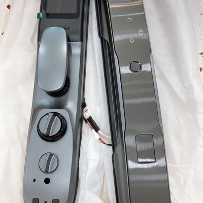 Khóa thông minh tự động màn hình chuông Demax SL899 GC